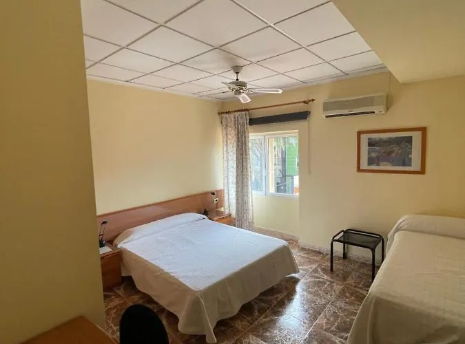 Hostal Rosaleda