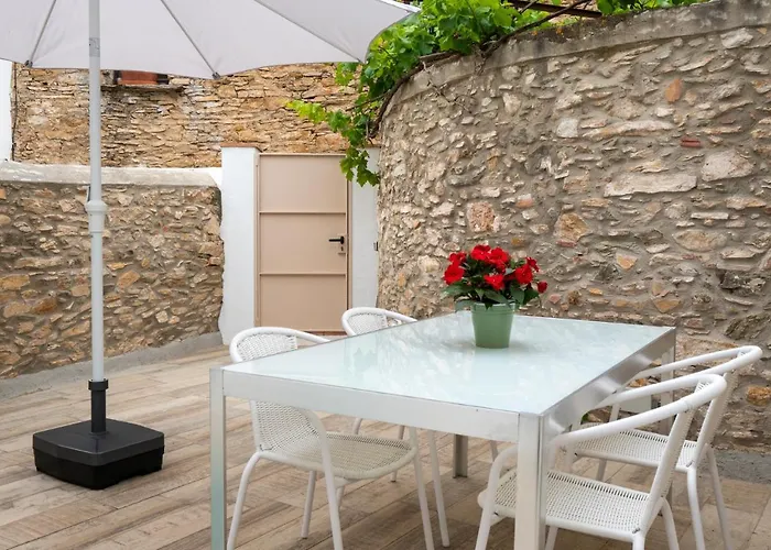 Alta House Apartments 3 Calas