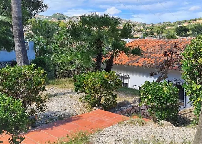 Renovierte Villa Mit Privatem Pool Fusslaeufig Zum Meer