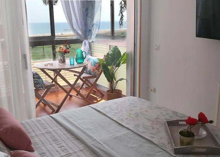 Espectacular apartment con piscina, vistas al mar y tranquilidad