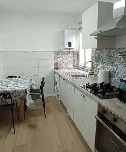 La Casona VIVIENDA USO TURÍSTICO RECIÉN REFORMADA EN EL CENTRO DE VILAGARCÍA.