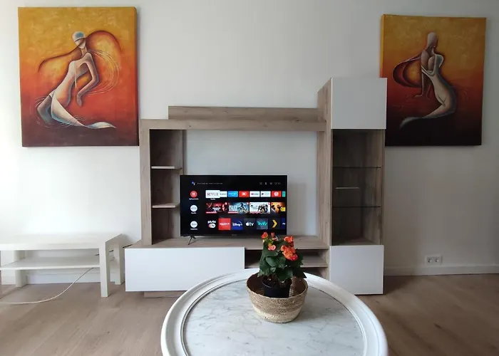 La Casona VIVIENDA USO TURÍSTICO RECIÉN REFORMADA EN EL CENTRO DE VILAGARCÍA.