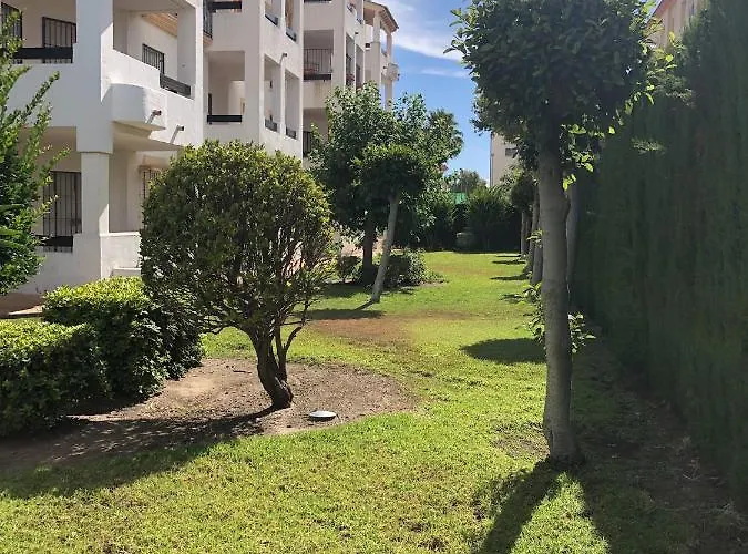 Playa Laguna Bajo Parking