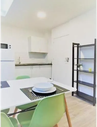 Suite By Hawkins Exterior 2B