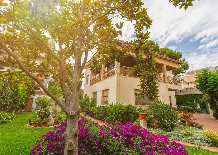 Apartamentos El Oasis