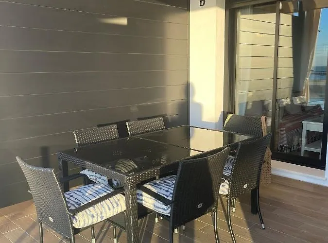 Apartamento Con Piscina En El Paseo Cruz Del Mar
