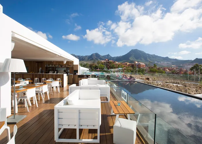 Hotel Baobab Suites