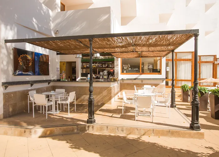 Hotel Tres Torres Santa Eulària des Riu