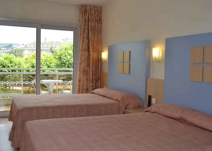 Caprici Beach Hotel & Spa