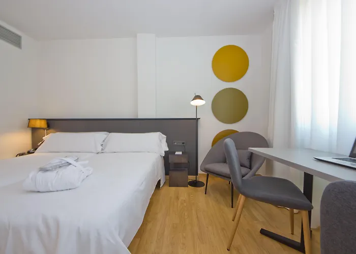 Aparthotel Atenea Valles