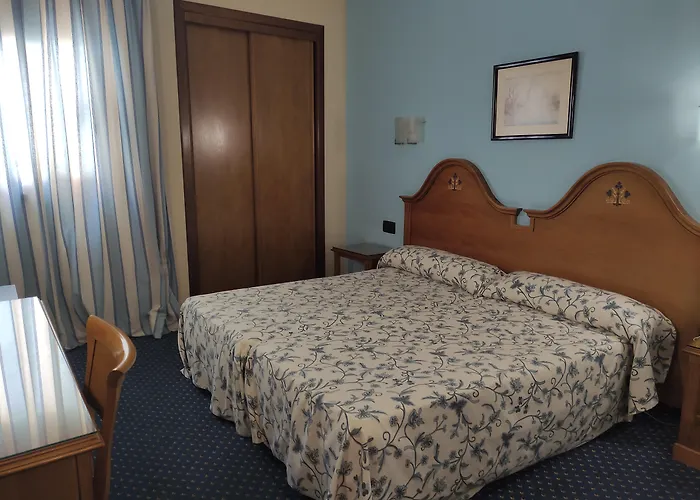 Hotel Ebora By Vivere Stays