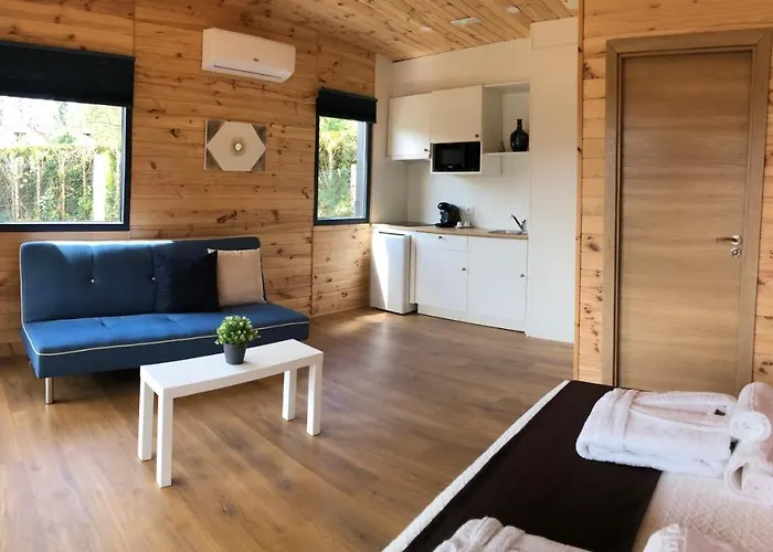 Cabañas Compostela - Cabaña Pedroso con bañera de hidromasaje