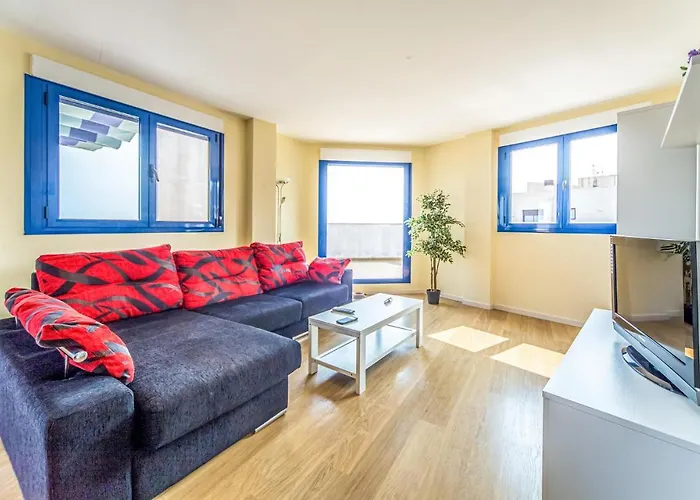 3 Bedroom Stunning Apartment In Torreblanca