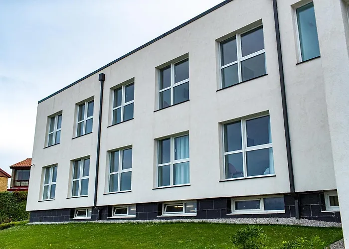 Alima Surf & Hotel