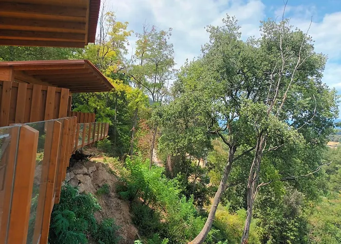 Camping De Besalu