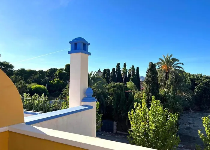 Casa Rodasa - 2 Bedrooms, Roof Terrace, Airco, Front-Terrace, Back-Patio, Communal Pool, Etc