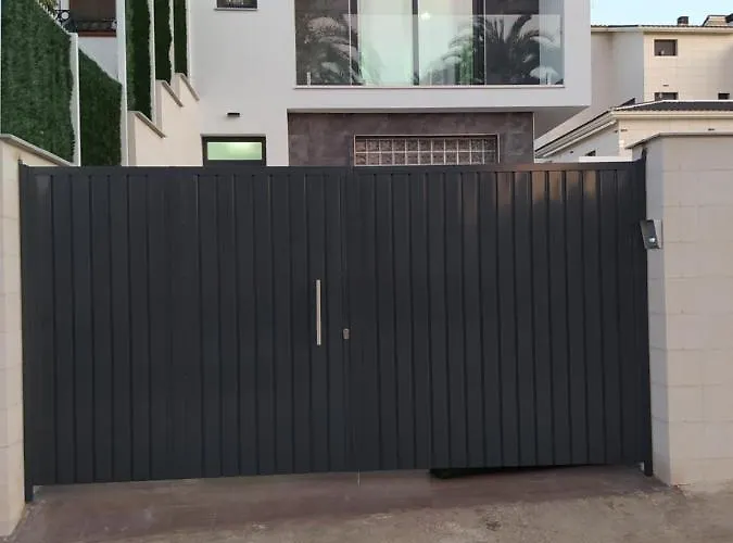 Excelente piso con aparcamiento privado