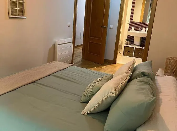 Piso nuevo en Cedeira a pie de playa