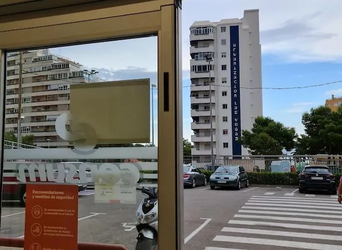 Precioso apartamento en Cullera, con piscina junto a la playa