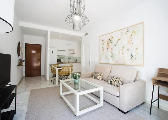 Alijar Lux Bormujos con piscina y parking gratis