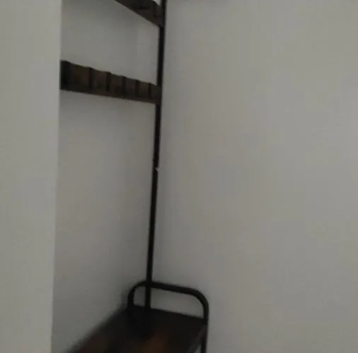 Convenient Rooms - Ferry, Train & Bus Station -