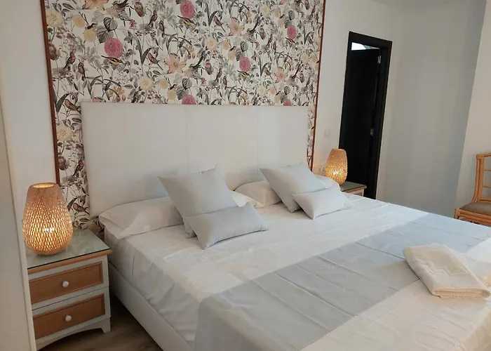 Hostal Garden Rous