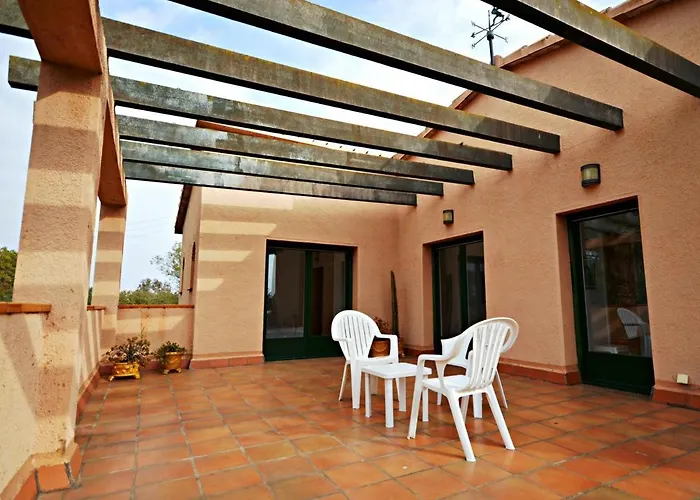 Maison Piscine Wifi Clim, 4 Chbres, 10 Pers, BBQ, Piano, Près Plage et Parc Naturel
