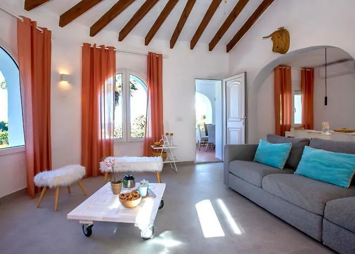 Villa Villa Scott By Interhome