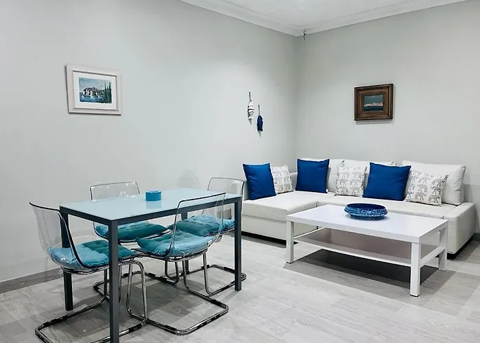 Apartamento adosado con terraza en Playa América, Nigrán