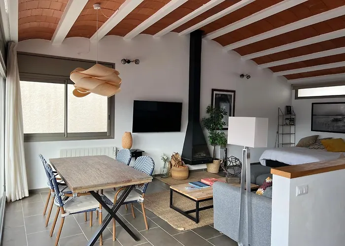 Big Family House In The Center Of El Port De La Selva