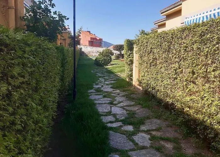 Apartamento con piscina en Portosín