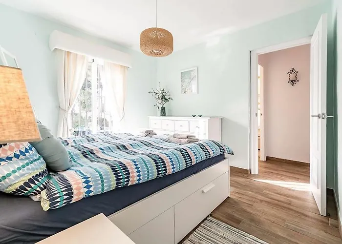 90-Cosy House With Roof Terrace In Calahonda, Mijas!