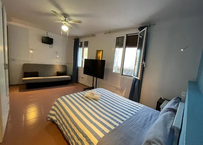P&R Hostals Can Tort