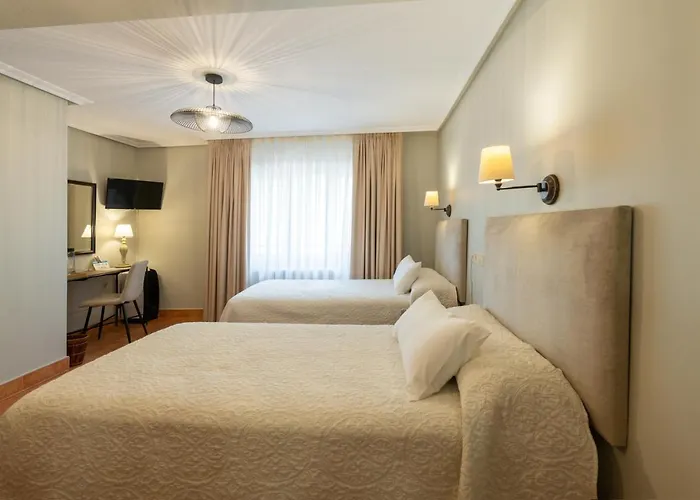 Hotel Restaurante La Casa De Juansabeli