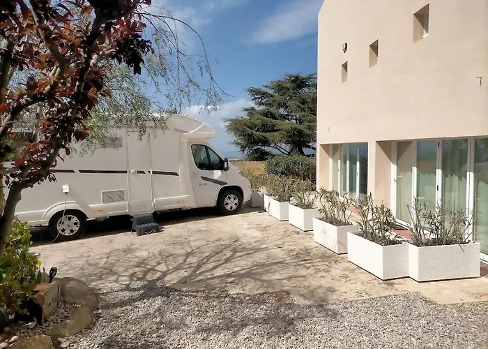 Romantic Modern Apartment Private Swimming Pool 5 Min Walk From Begur Centre
