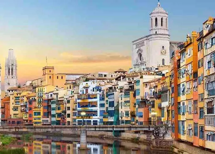 The Riverside Lodge Old Town Girona