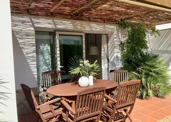 Studios Coll, Terrace&Pool
