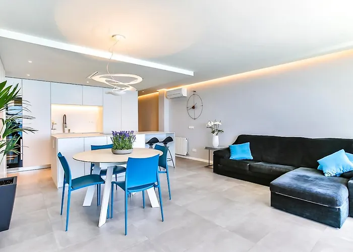 MAGNÍFICO APARTAMENTO - primera línea de mar