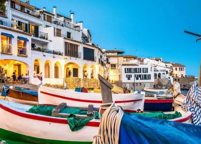 Appartement Tout Confort Avec Wifi Vue Sur Mer Et Piscine Communautaire Secteur El Golfet A Callela De Palafrugell