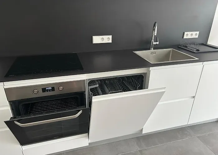 El Centre, 3 Habitacions, 2 Banys I Cuina