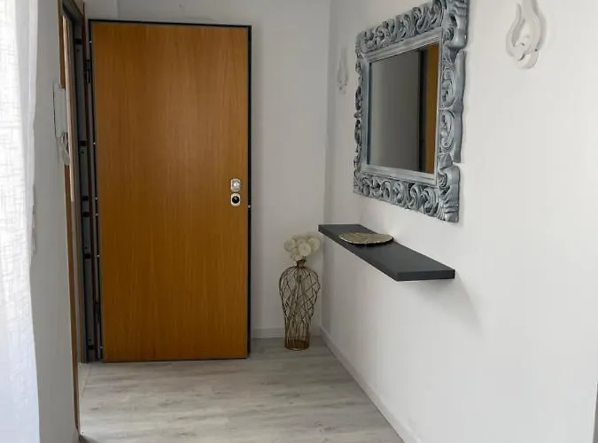 Old Town Oliva Guest Apartment