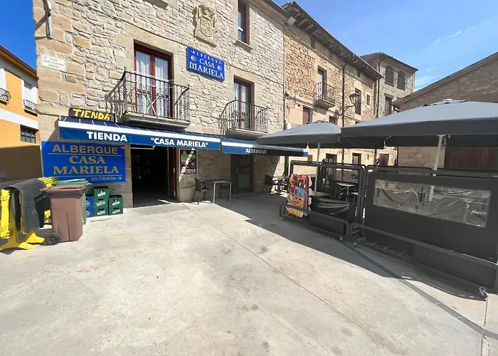 Albergue Casa Mariela -- Pool - additional cost -- solo peregrinos