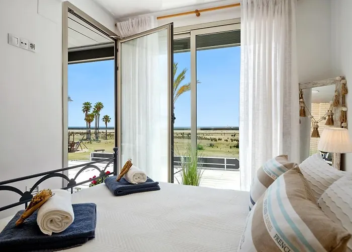 1ª LÍNEA DE PLAYA. Apartamento: LA CALMA