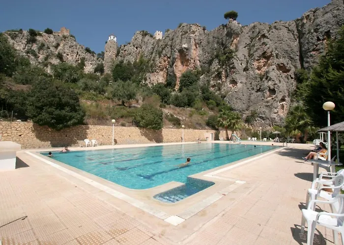 EL ÚNICO apartment with jacuzzi&art