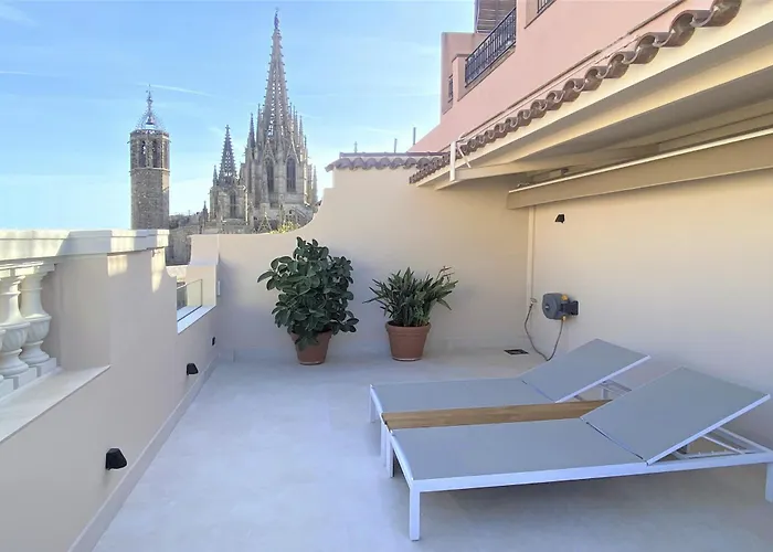 Lamaro Hotel