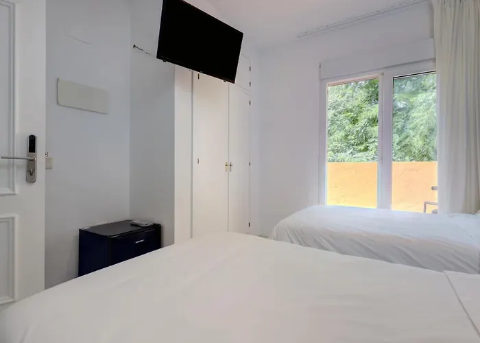 Hostal 37