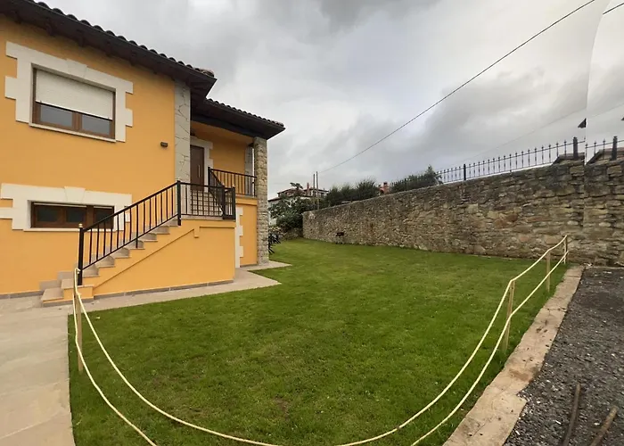 Apartamentos El Roju