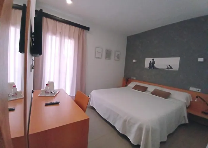 Hotel Alboran