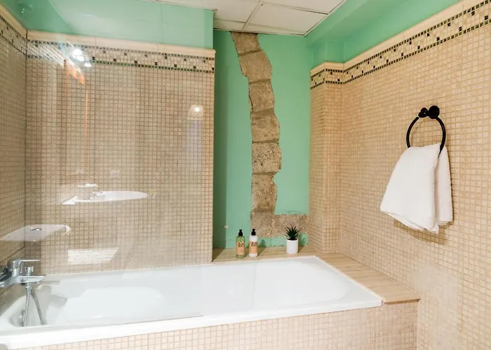 Elena Apartments - Girona