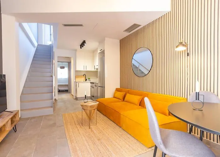 Duplex With Terrace Near Bcn